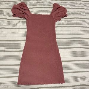 Dusty Pink rouched bodycon dress with cap sleeves